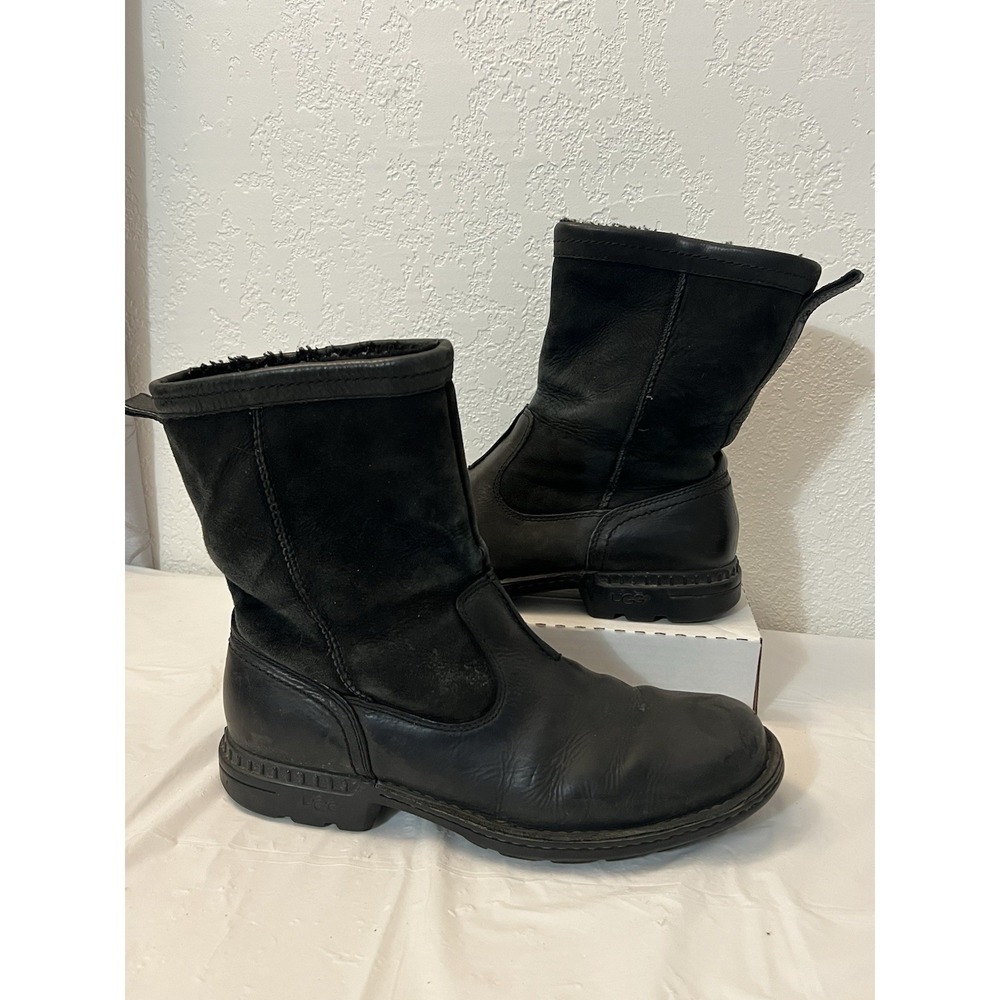UGG Hartsville Boots‎ Black Leather Suede Waterproof Sheepskin 5626 Mens 11